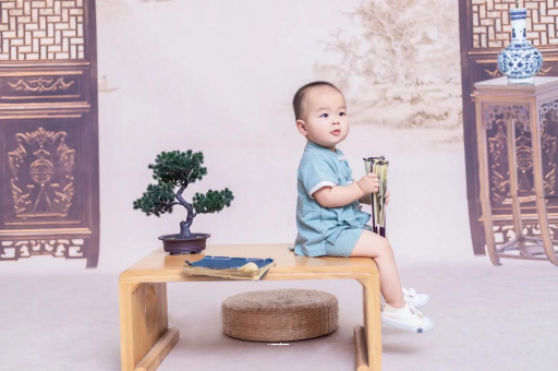 孝义宝宝几个月笑出声